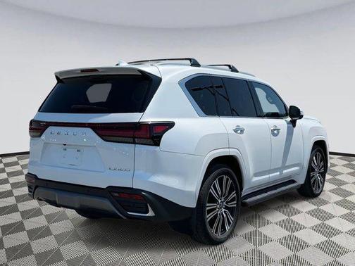 2022 Lexus LX 600 Luxury
