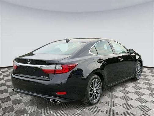 2017 Lexus ES 350 Base