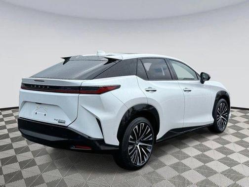 2023 Lexus RZ 450e Premium