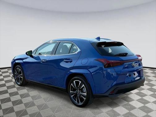 2025 Lexus UX 300h Premium