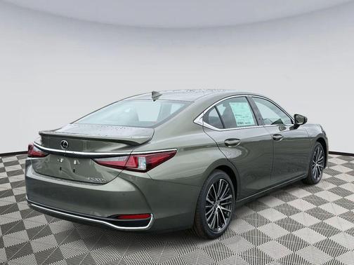 2025 Lexus ES 300h Premium