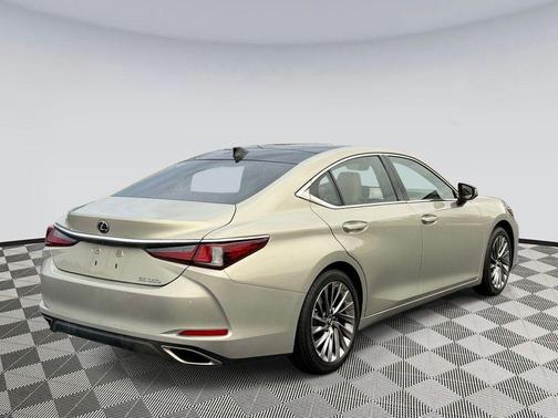 2021 Lexus ES 350 Ultra Luxury