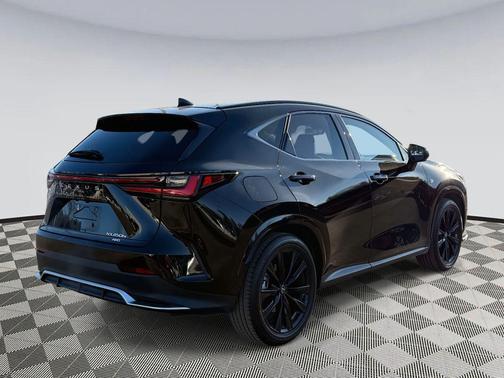 2025 Lexus NX 450h+ F SPORT Handling