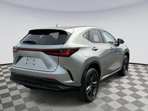 2024 Lexus NX 450h+ Luxury