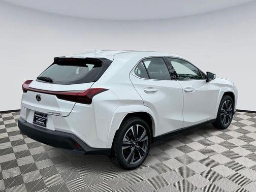 Eminent White Pearl 2025 Lexus UX 300h Premium