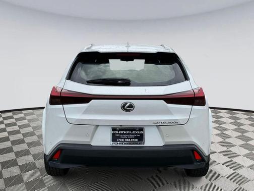 Eminent White Pearl 2025 Lexus UX 300h Premium