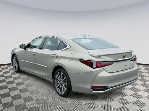2021 Lexus ES 250 Base