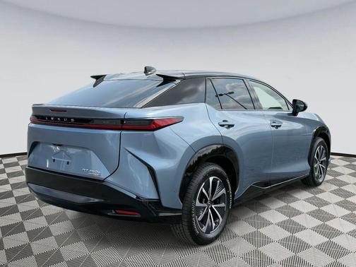 2025 Lexus RZ 450e Premium