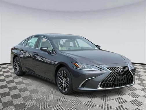 2025 Lexus ES 300h F SPORT Design