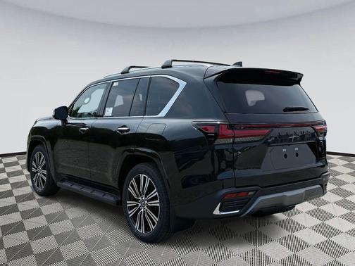 2025 Lexus LX 700h Luxury