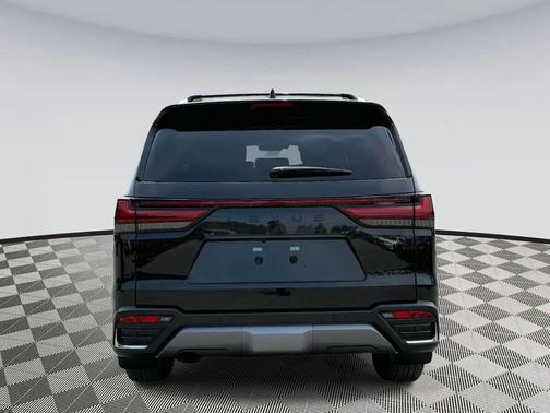 2025 Lexus LX 700h Luxury