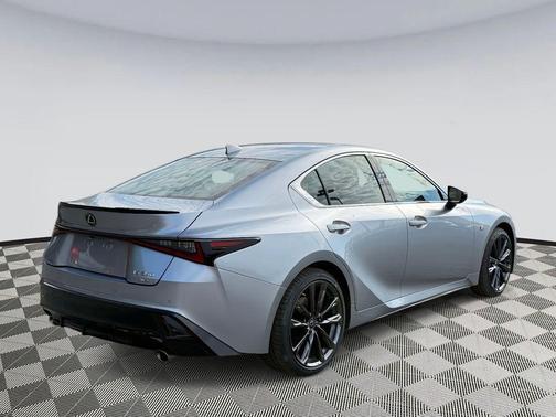 2022 Lexus IS 350 Base
