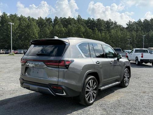 2025 Lexus LX 600 Luxury
