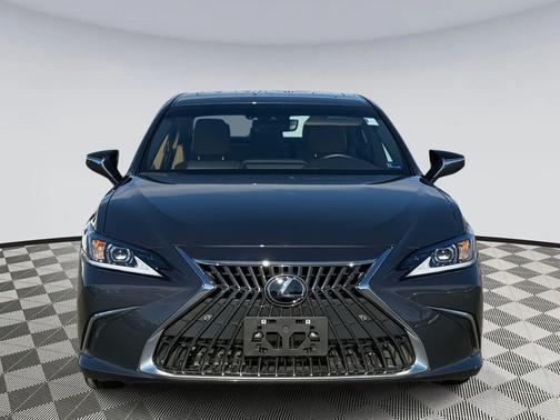 2025 Lexus ES 300h Premium