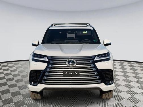 2025 Lexus LX 700h Luxury
