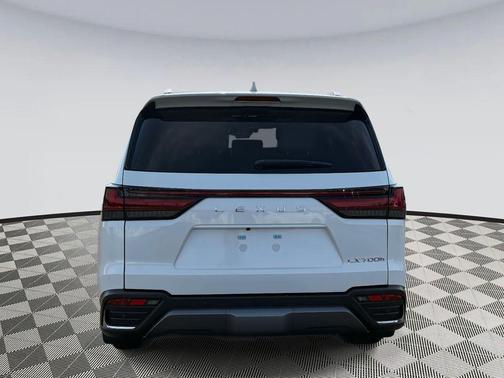 2026 Lexus LX 700h Luxury