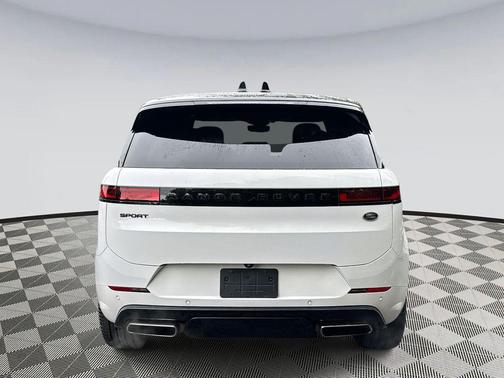 2023 Land Rover Range Rover Sport SE