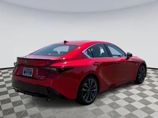 Infrared 2022 Lexus IS 350 Base