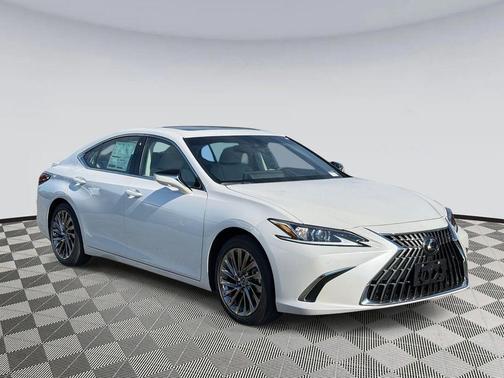 2025 Lexus ES 300h Luxury