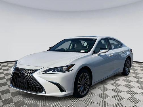 2025 Lexus ES 300h Luxury