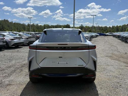 Iridium 2026 Lexus RZ 450e Premium