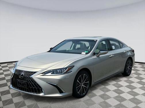 2025 Lexus ES 300h F SPORT Design