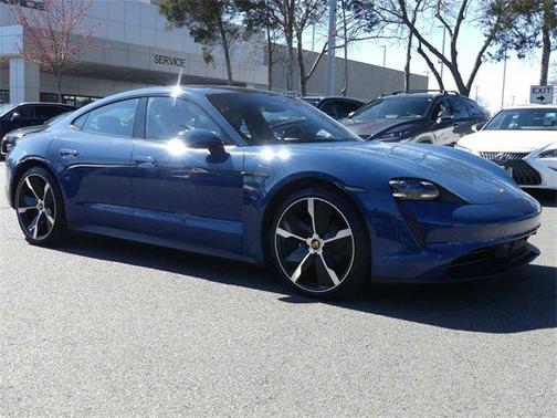 Photo 1 of 27 of 2021 Porsche Taycan 4S