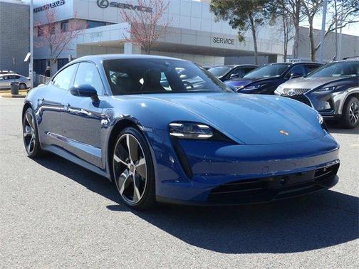 Photo 2 of 27 of 2021 Porsche Taycan 4S