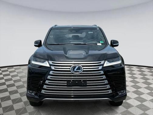 2025 Lexus LX 600 Luxury