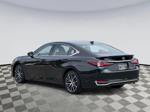 Caviar 2023 Lexus ES 250 Base