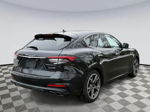 2022 Maserati Levante Modena