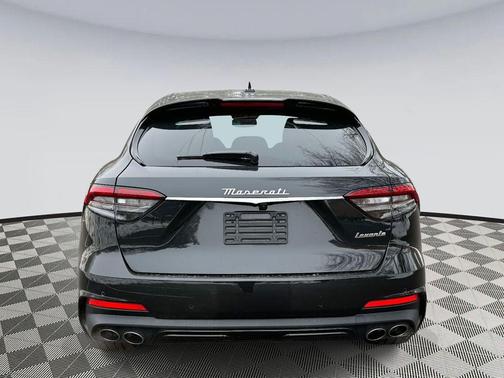 2022 Maserati Levante Modena
