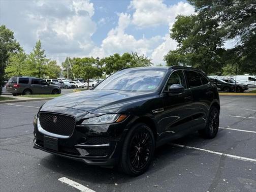 2019 Jaguar F-PACE 25t Premium