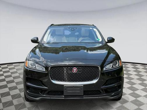 2019 Jaguar F-PACE 25t Premium