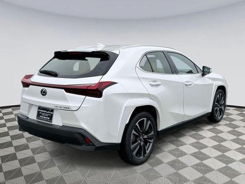Eminent White Pearl 2025 Lexus UX 300h Premium