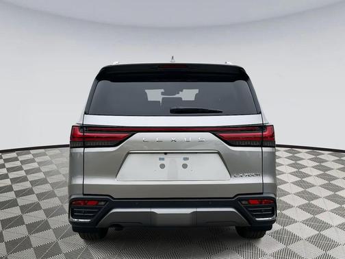 2025 Lexus LX 700h Luxury