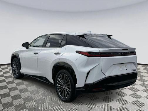 2026 Lexus RZ 450e Luxury