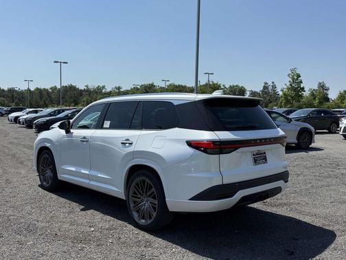 Wind Chill Pearl 2026 Lexus TX 350 Luxury