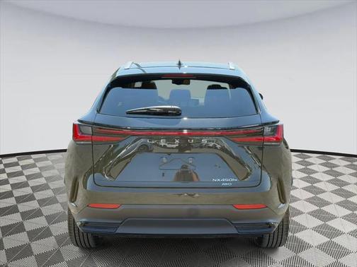 2025 Lexus NX 450h+ Luxury
