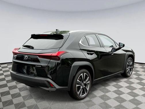 Obsidian 2022 Lexus UX 200 Base