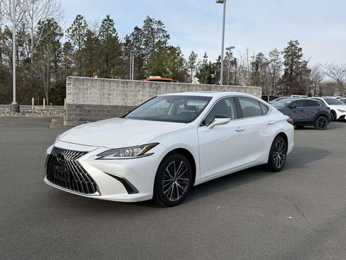 Eminent White Pearl 2023 Lexus ES 250 Base