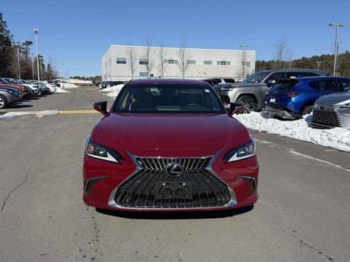 2025 Lexus ES 350 Premium