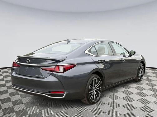 2024 Lexus ES 250 Base