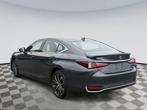 2024 Lexus ES 250 Base