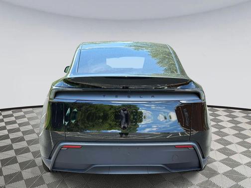 Diamond Black 2026 Tesla Model Y Long Range