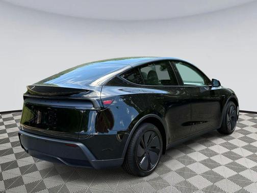 Diamond Black 2026 Tesla Model Y Long Range