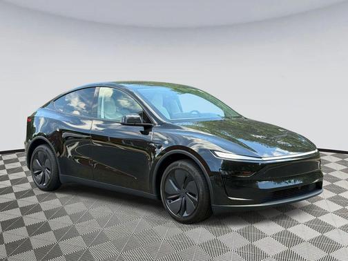 Diamond Black 2026 Tesla Model Y Long Range