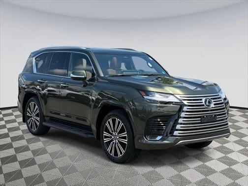 2025 Lexus LX 700h Luxury
