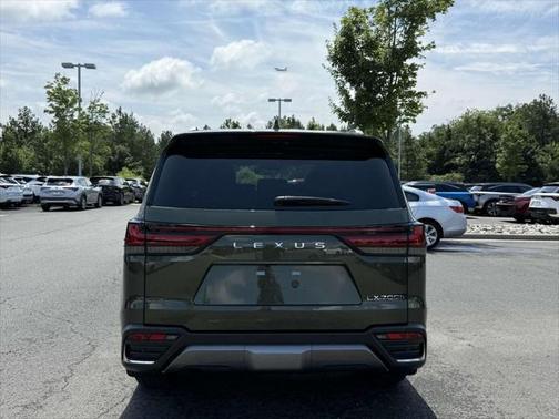 2025 Lexus LX 700h Luxury