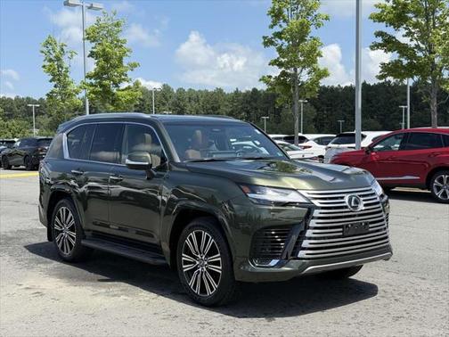 2025 Lexus LX 700h Luxury